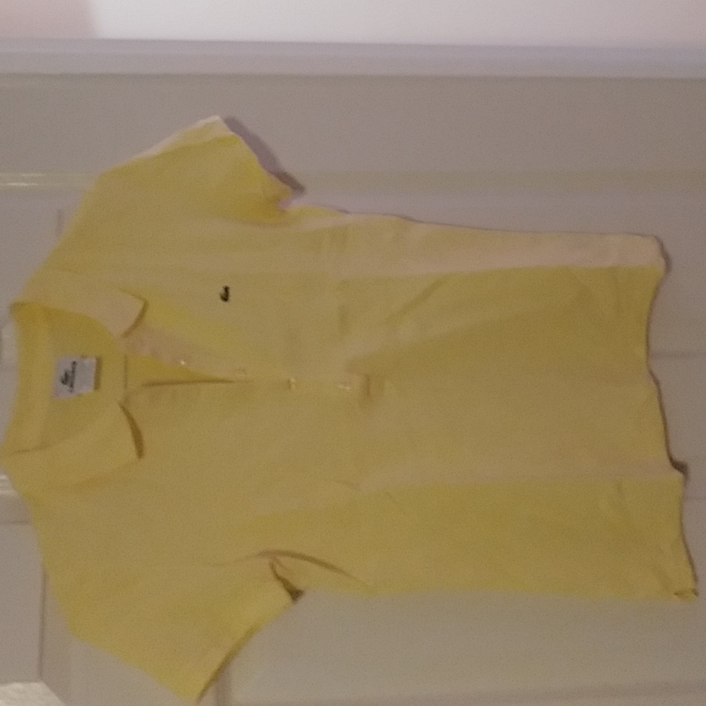 Lacoste yellow polo 40